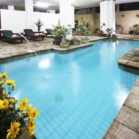 Hotel Ratna Kuta Lombok Zewnętrze zdjęcie